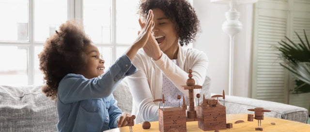 WoodMee® kreativt trælegetøj der fremmer læring og familitid